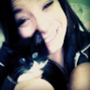 Meet your Posher, Holly